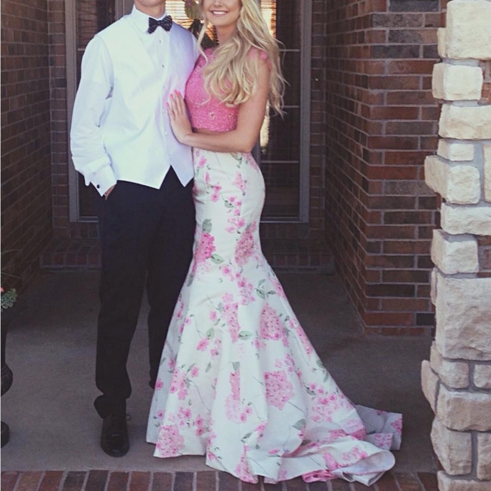 Sherri Hill Prom Dress